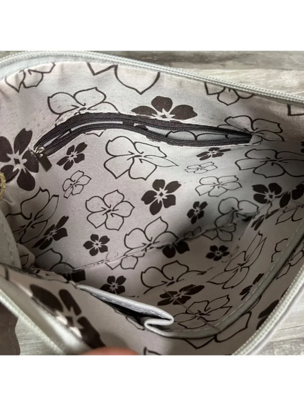 CC-US Oversized Envelope Clutch Handbag Soft Leather Grey Size 12” x 9”